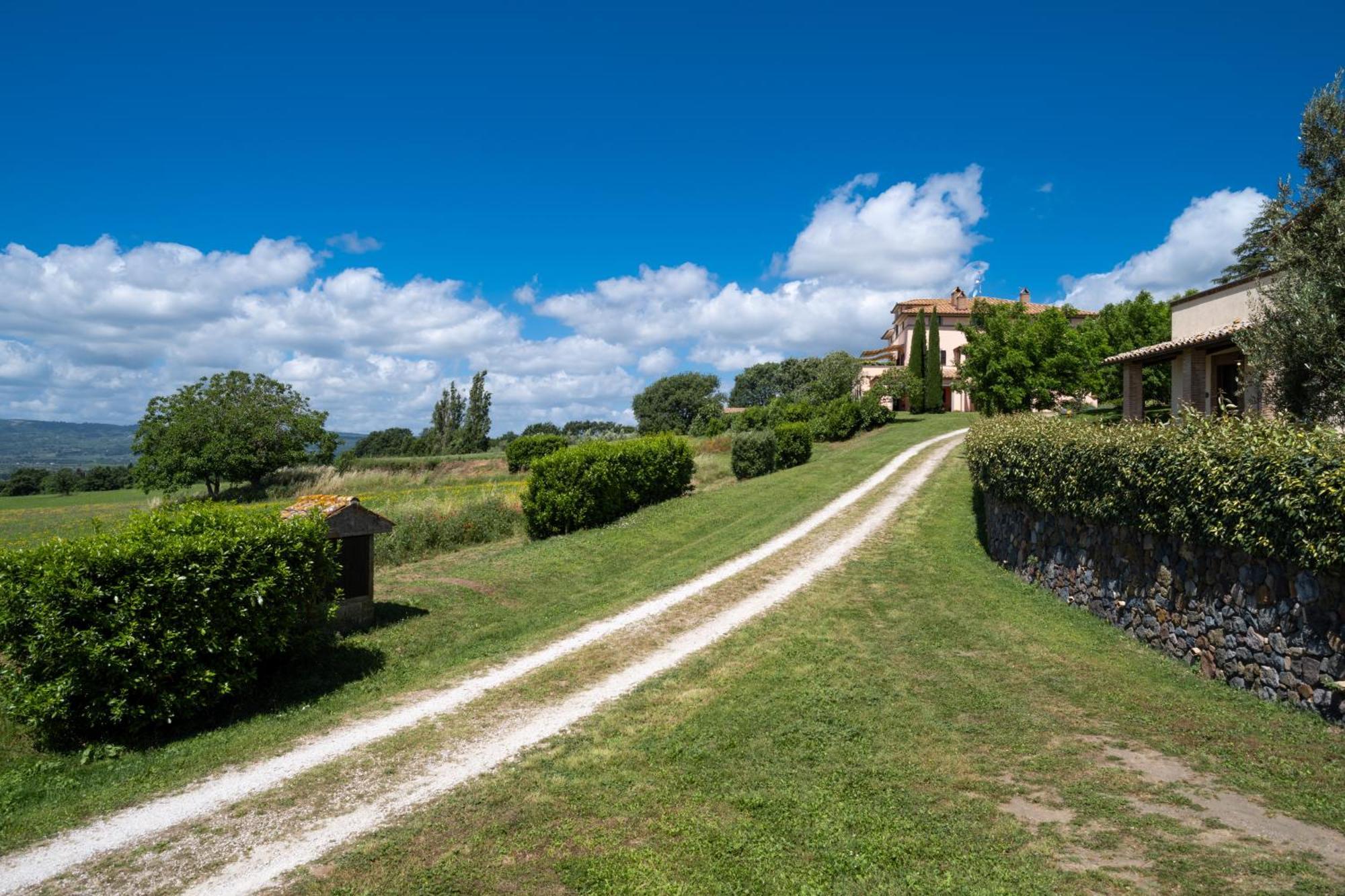 Agri Relais Il Poderaccio Di Bolsena Exterior photo